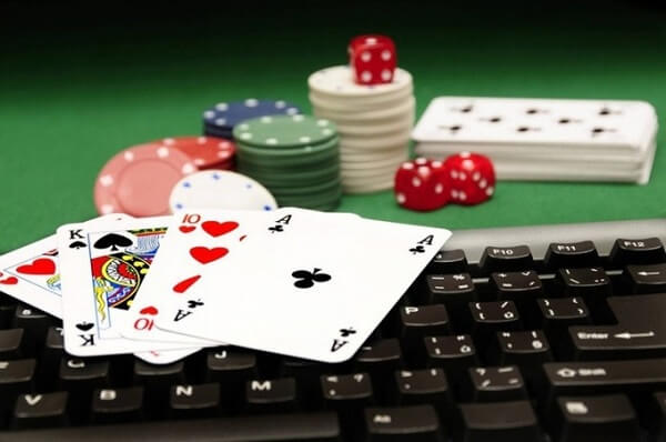 Tại shbet, người chơi có thể trải nghiệm Poker trực tuyến với sự tiện lợi và hấp dẫn.